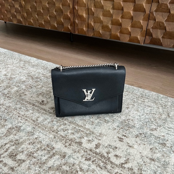 Louis Vuitton Mylockme Chain Bag - Picture 1 of 17